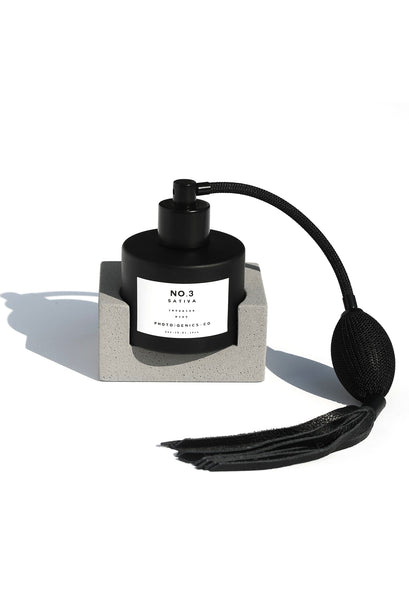 NO.3 SATIVA INTERIOR MIST / SET