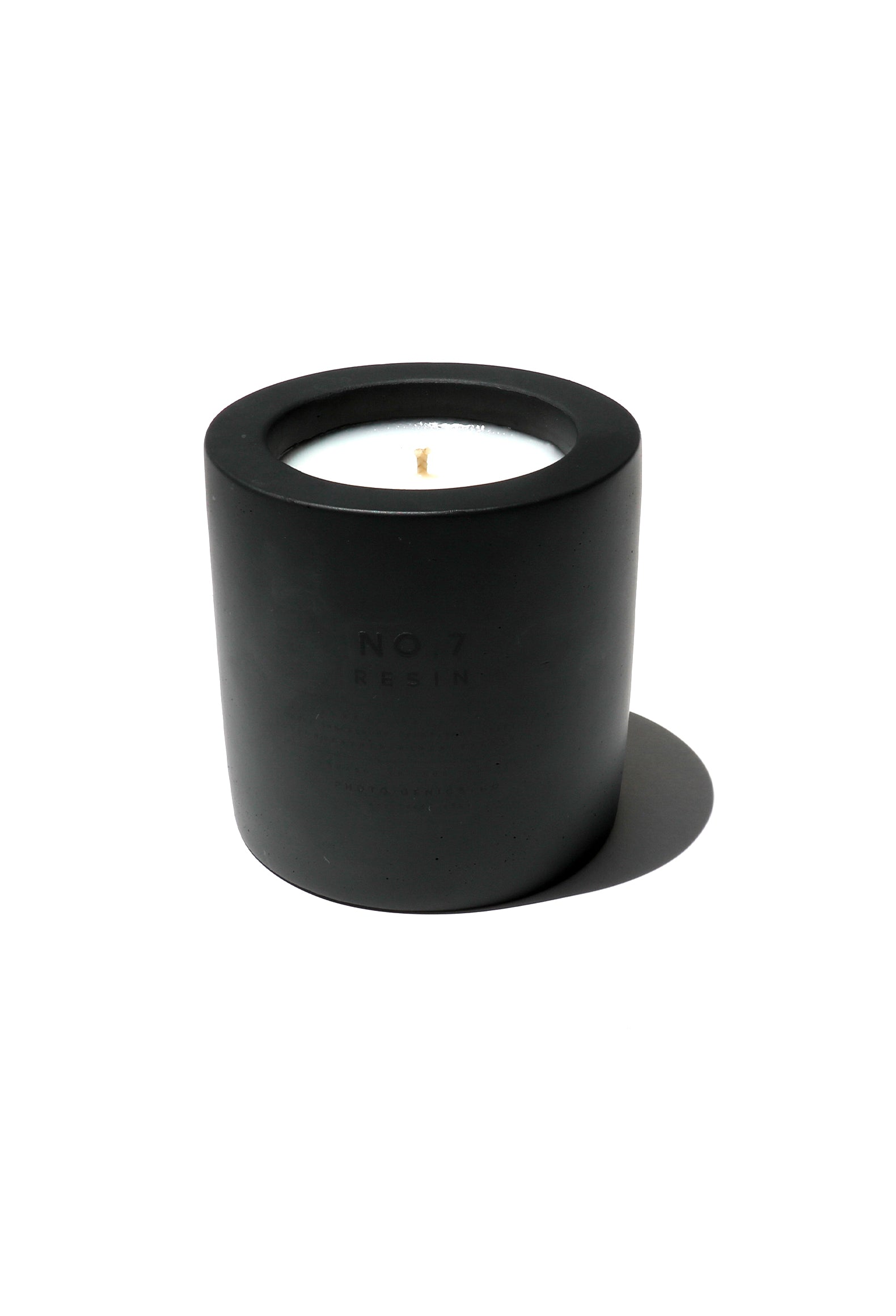 NO.7 RESIN CONCRETE CANDLE Photogenics + Co